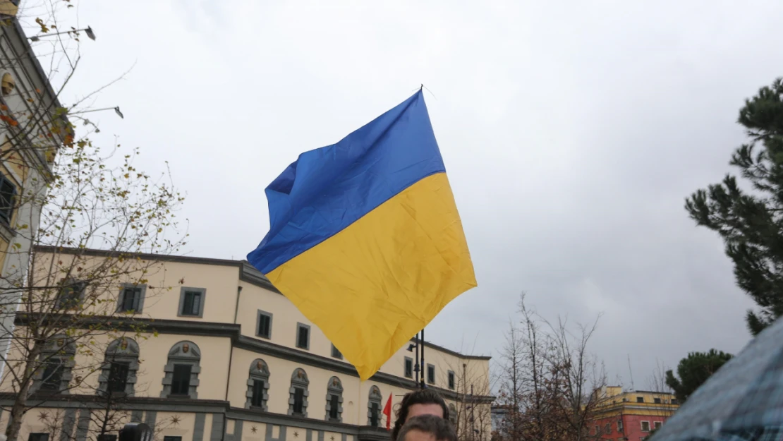 Rusya-Ukrayna Savaşı'nın 2.yıldönümünde Tiran'da Rusya protestosu