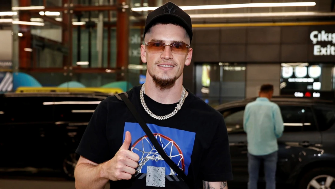 Ryan Kent İstanbul'da