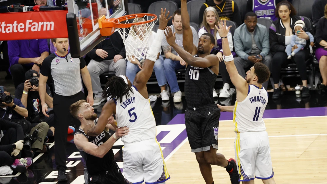 Sacramento Kings, Golden State karşısında seride durumu 2-0 yaptı