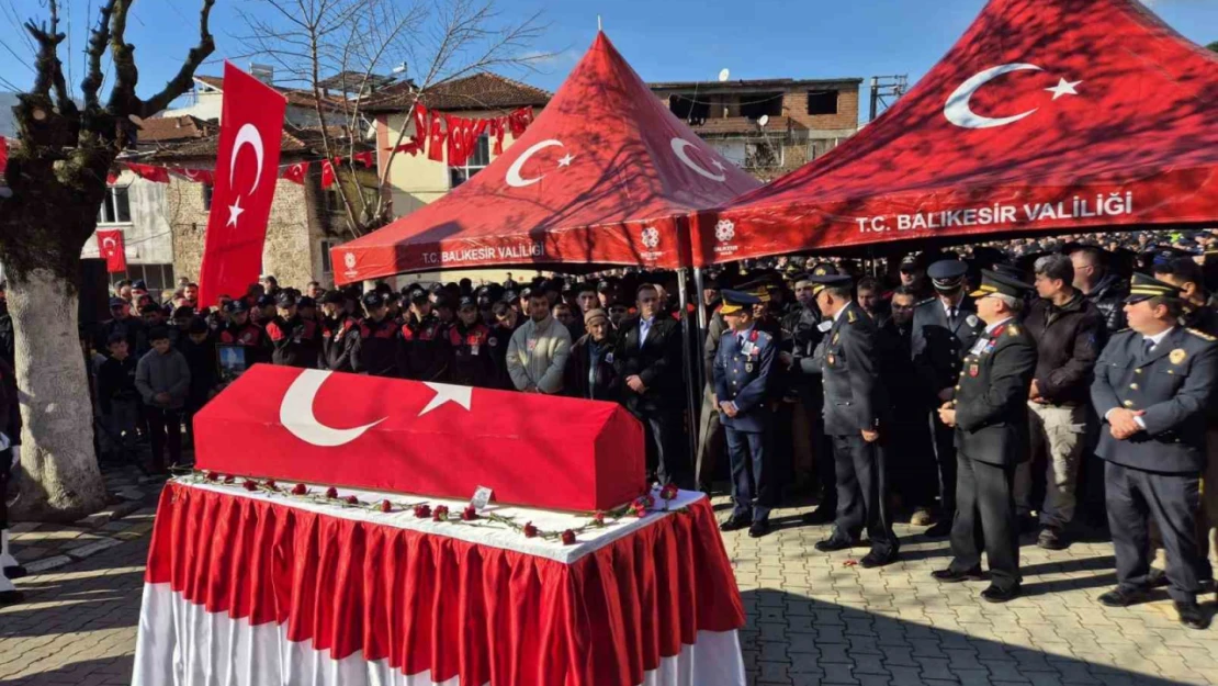 Şehit polis memuru Emirhan Aramış son yolculuğuna uğurlandı