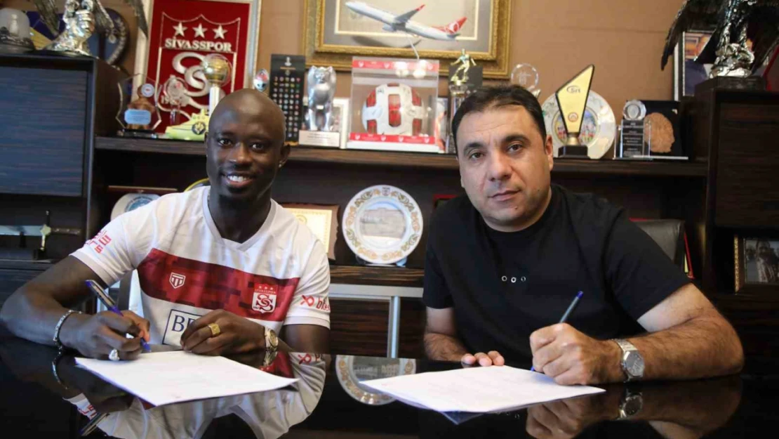 Sivasspor, Modou Barrow'u kadrosuna kattı