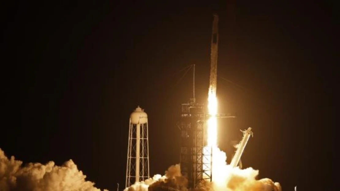 SpaceX Uluslararası Uzay İstasyonu'na 4 astronot gönderdi