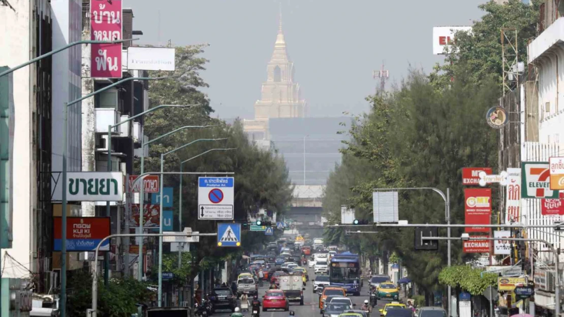 Tayland'da hava kirliliği: Kurumlara evden çalışma talimatlı verildi