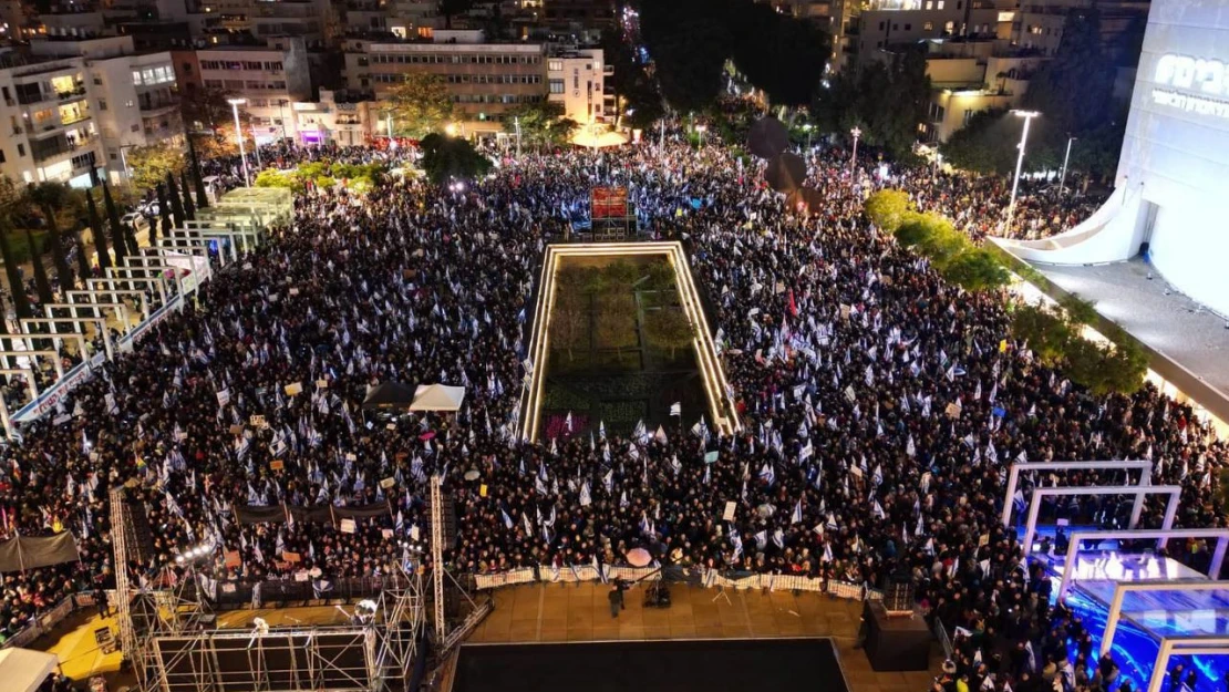 Tel Aviv'de esir protestoları sürüyor