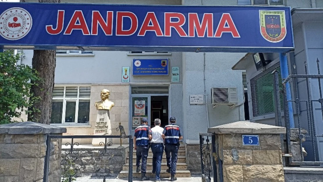 Terör örgütü mensubu 4 şahıs jandarmadan kaçamadı