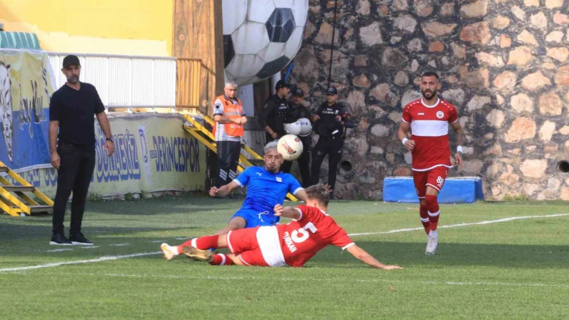 TFF 2. Lig: Belediye Derincespor: 0 - Karaman FK: 0