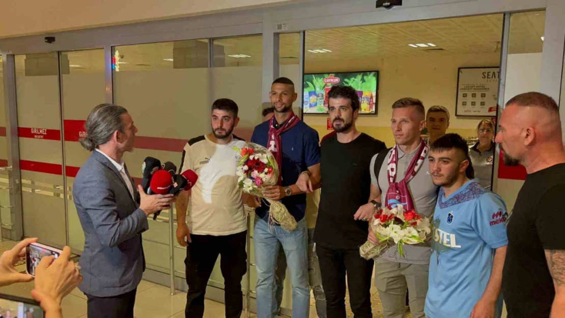 Trabzonspor'un yeni transferleri Orsic ve Fernandez'e coşkulu karşılama