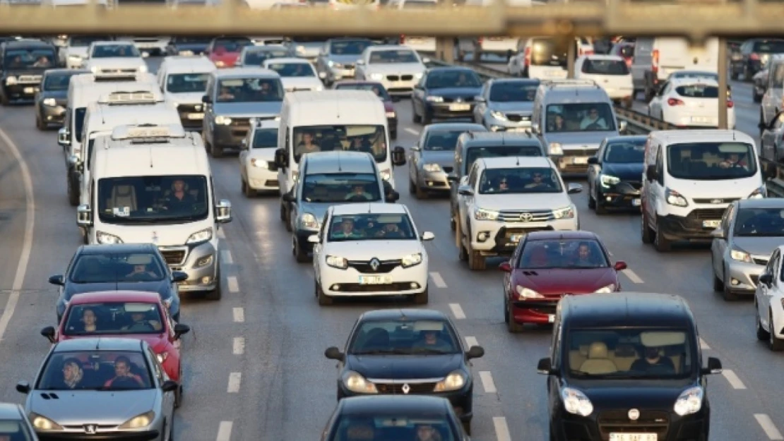 Trafiğe kaydı yapılan taşıt sayısı yıllık yüzde 107,5 arttı