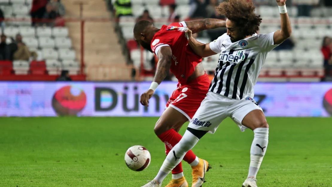 Trendyol Süper Lig: Antalyaspor: 0 - Kasımpaşa: 0 (Maç sonucu)