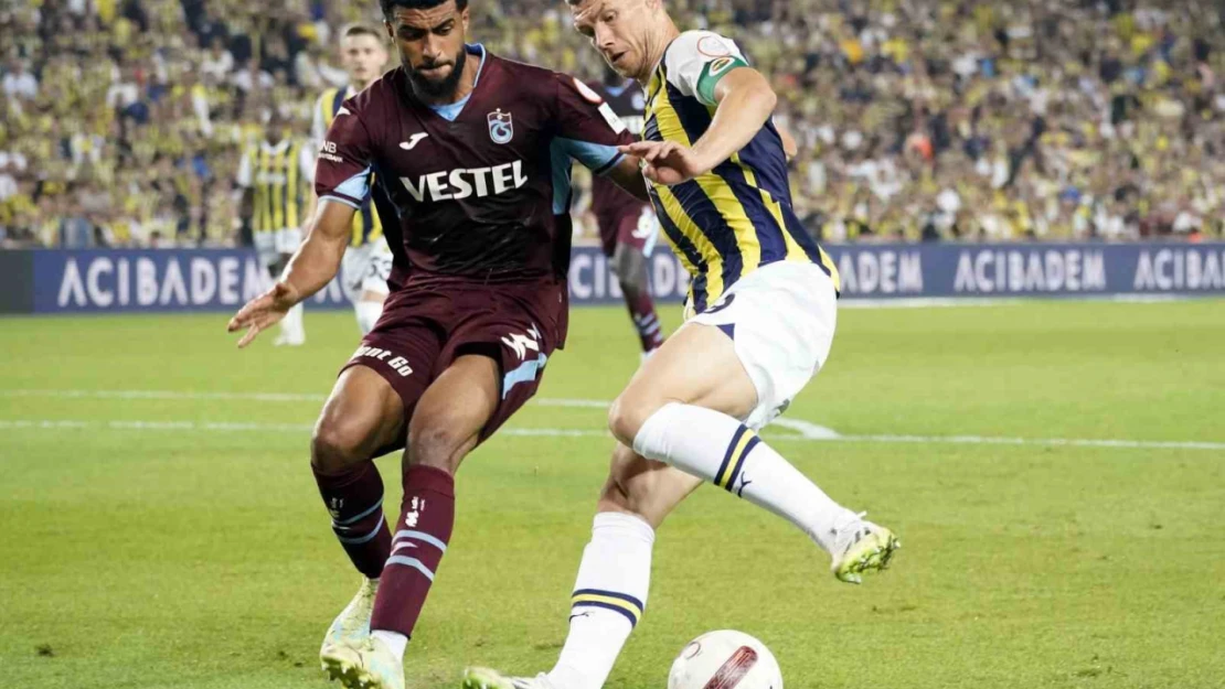 Trendyol Süper Lig: Fenerbahçe: 0 - Trabzonspor: 1 (İlk yarı)