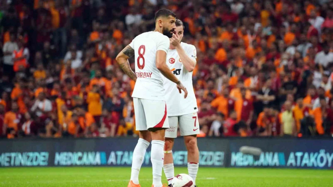 Trendyol Süper Lig: Galatasaray: 3 - Samsunspor: 0 (İlk yarı)