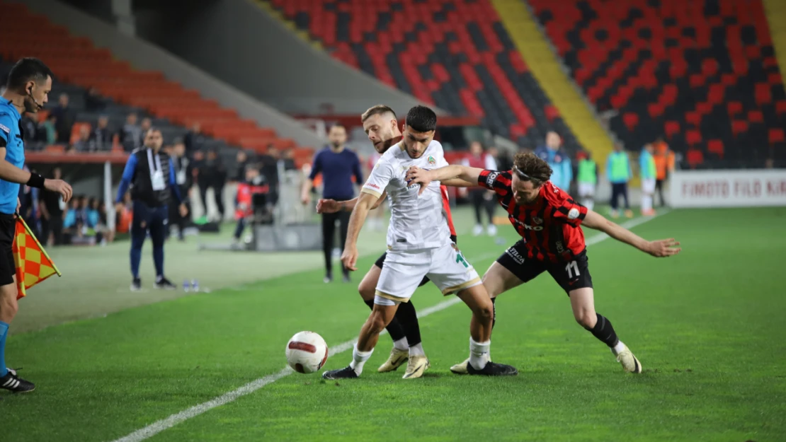 Trendyol Süper Lig: Gaziantep FK: 0 - Alanyaspor: 3 (Maç sonucu)