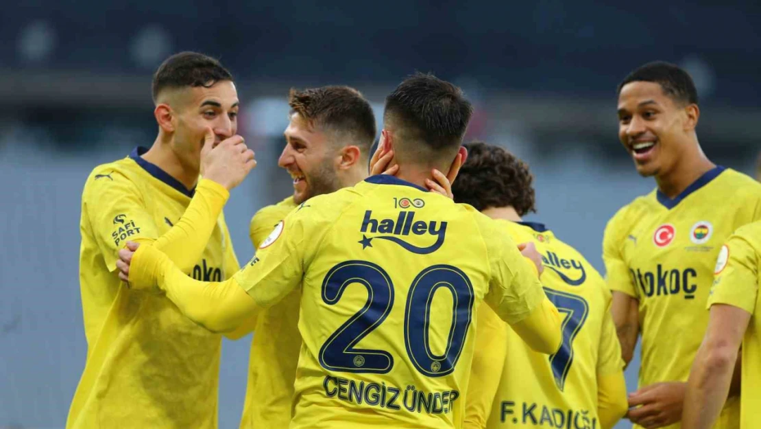 Trendyol Süper Lig: İstanbulspor: 1 - Fenerbahçe: 5 (Maç sonucu)