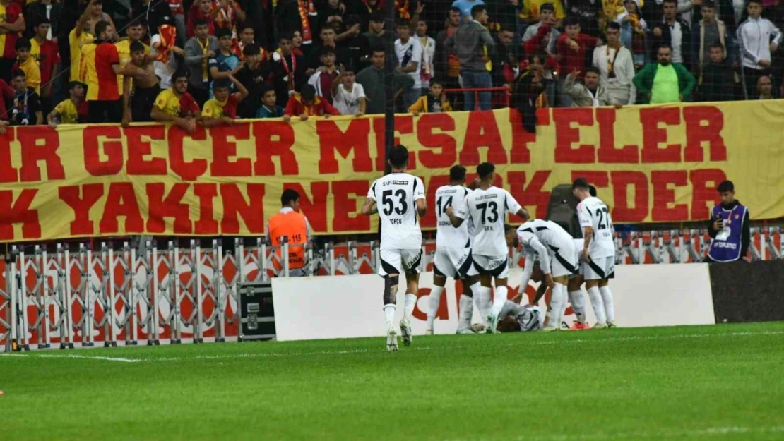 Trendyol Süper Lig: Kayserispor: 0 - Beşiktaş: 3 (Maç sonucu)