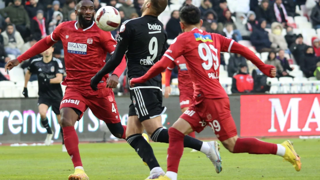Trendyol Süper Lig: Sivasspor: 1 - Beşiktaş: 0 (Maç sonucu)