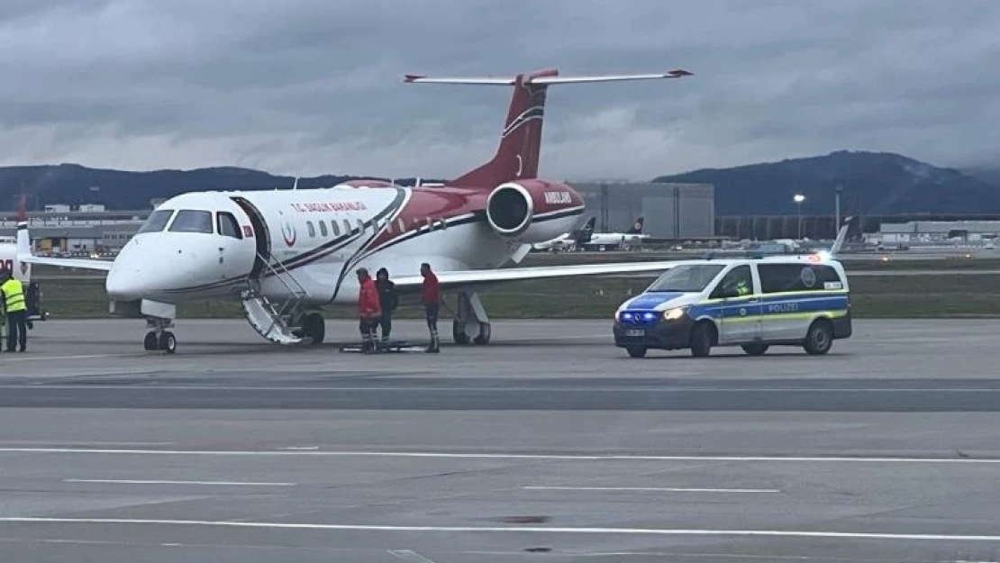 Türk hastalar Almanya'dan Türkiye'ye ambulans uçakla nakledildi