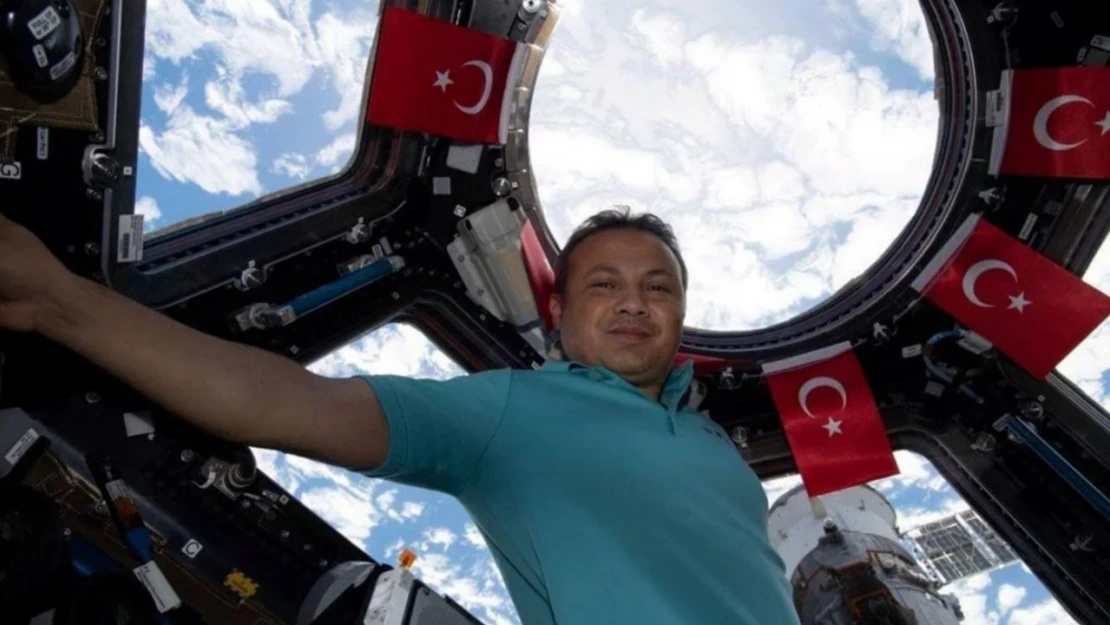 Türkiye'nin ilk astronotu Alper Gezeravcı'nın Uluslararası Uzay İstasyonu'ndan ayrılışının en erken 5 Şubat Pazartesi günü gerçekleştirileceği duyuruldu. Dönüşün, Florida