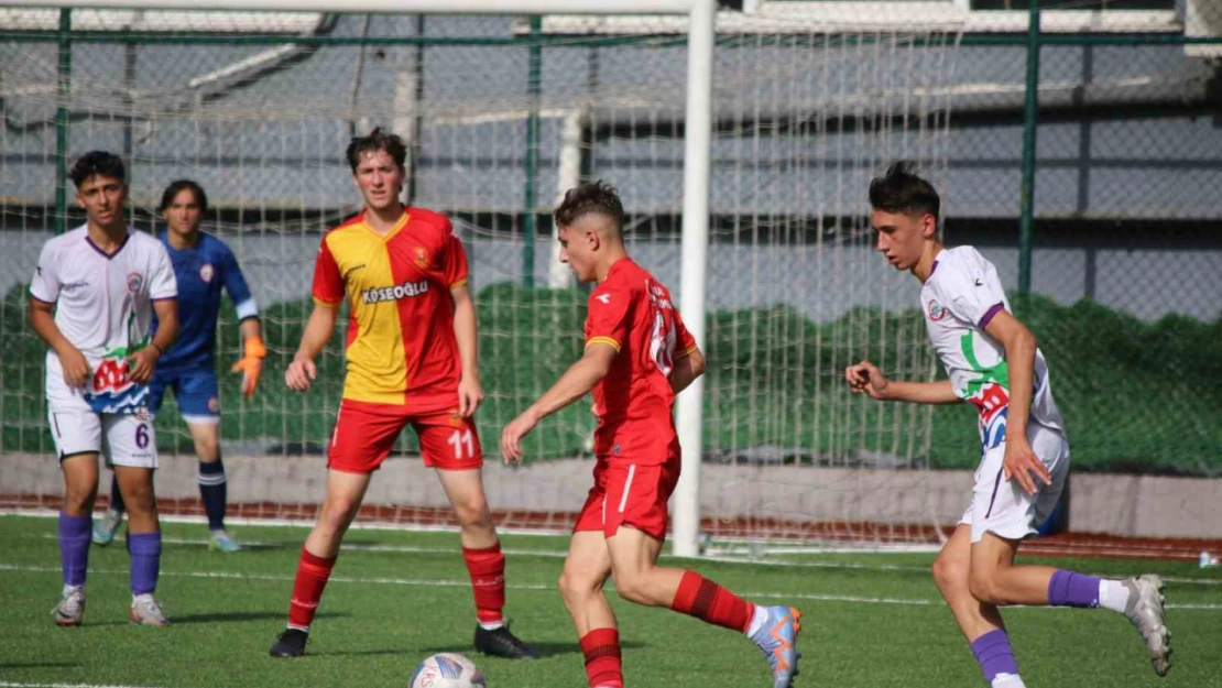 U-17 Türkiye Futbol Şampiyonası Karabük'te başladı