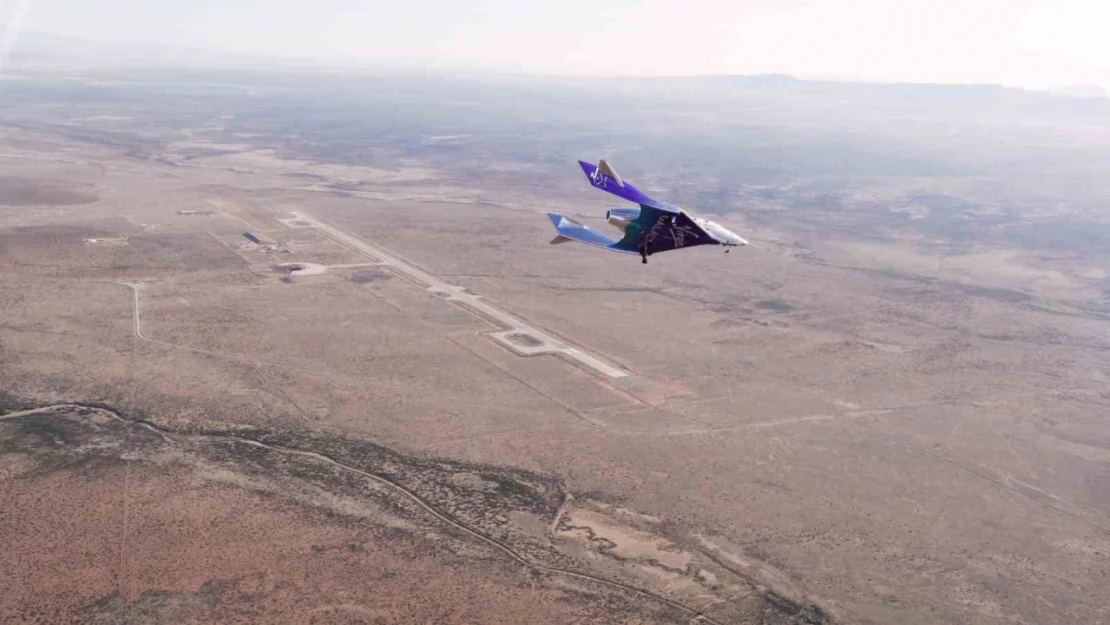 Virgin Galactic'in uzay aracı test uçuşunu başarıyla tamamladı