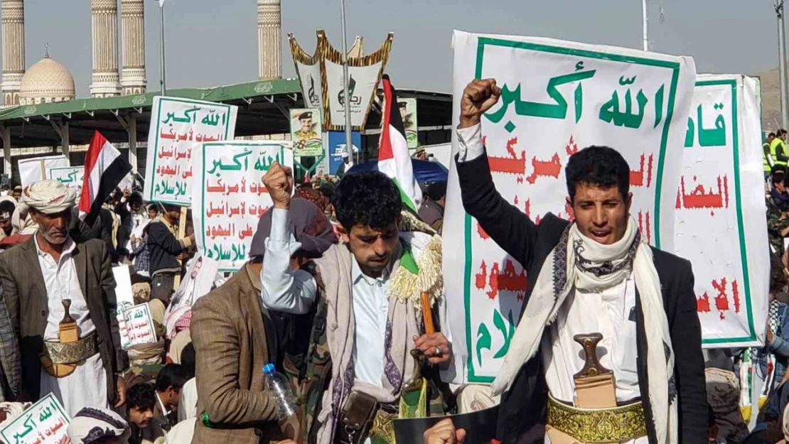 Yemen'de ABD ve İngiltere'nin saldırıları protesto edildi