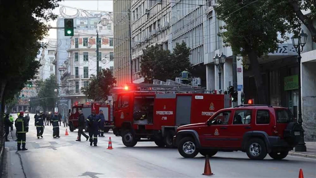 Yunanistan Çalışma Bakanlığı önünde bomba patladı