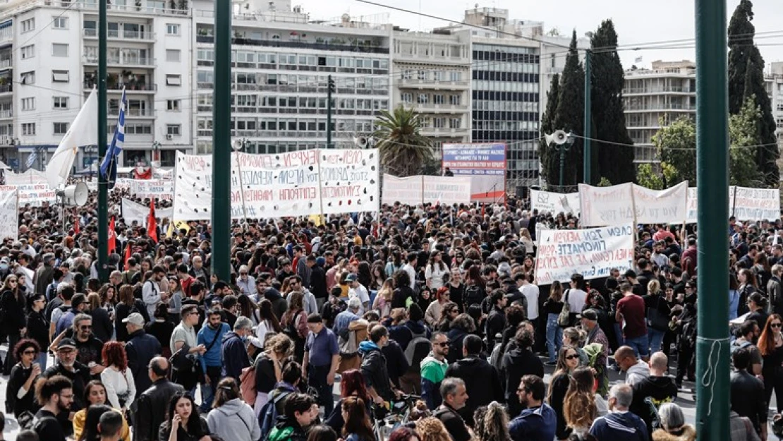 Yunanistan'da tren kazası protestoları sürüyor