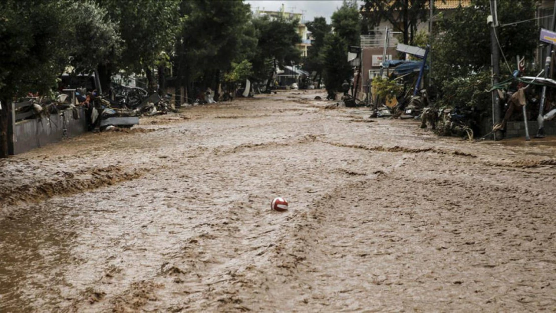 Yunanistan'daki sel felaketinde can kaybı 2'ye yükseldi