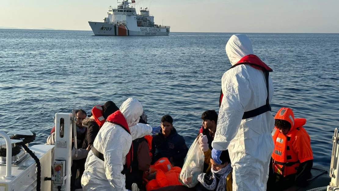 Yunanistan ölüme itiyor, Sahil güvenlik kurtarıyor