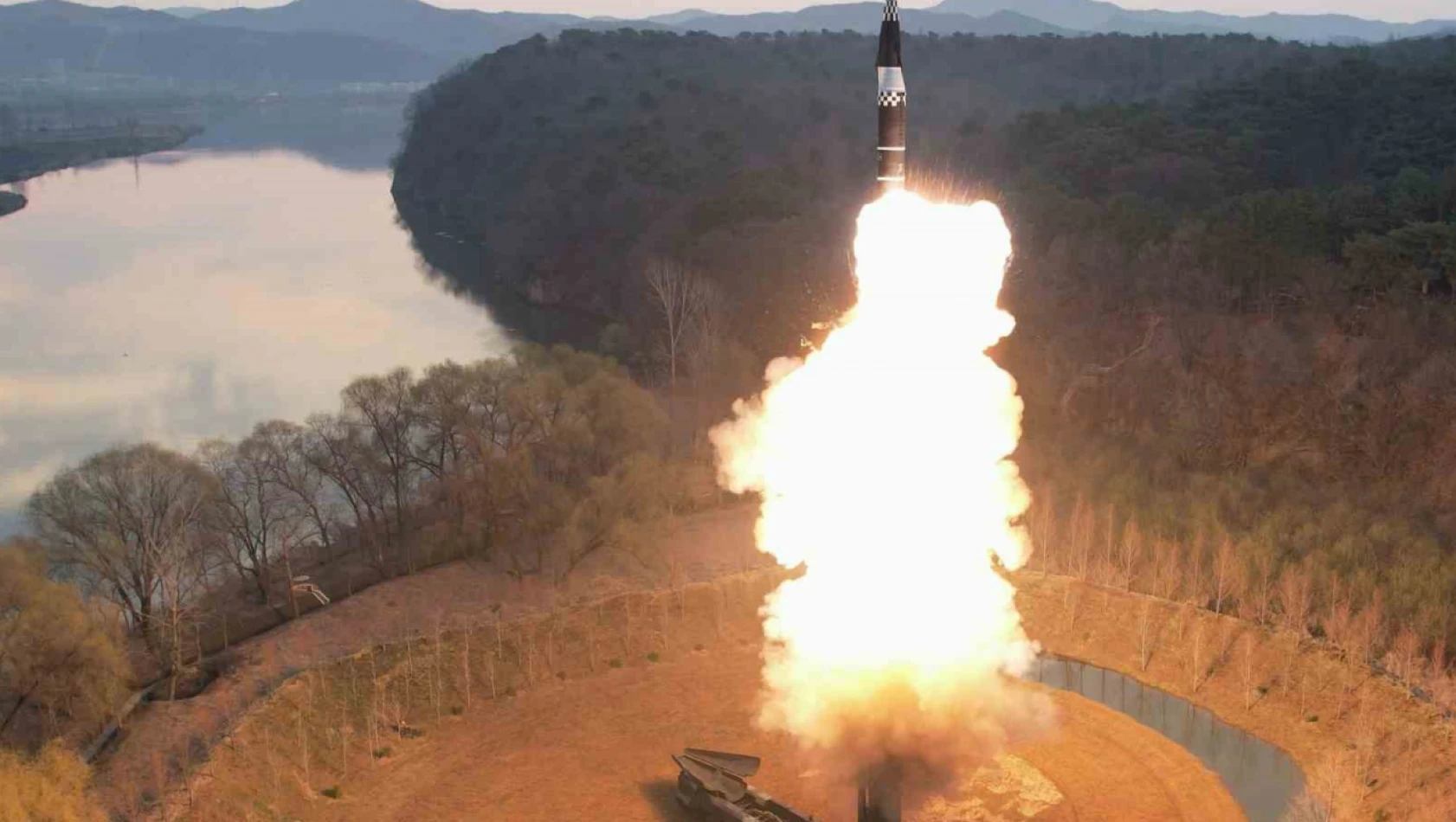 Kuzey Kore'den Japon Denizi istikametine bir balistik füze daha
