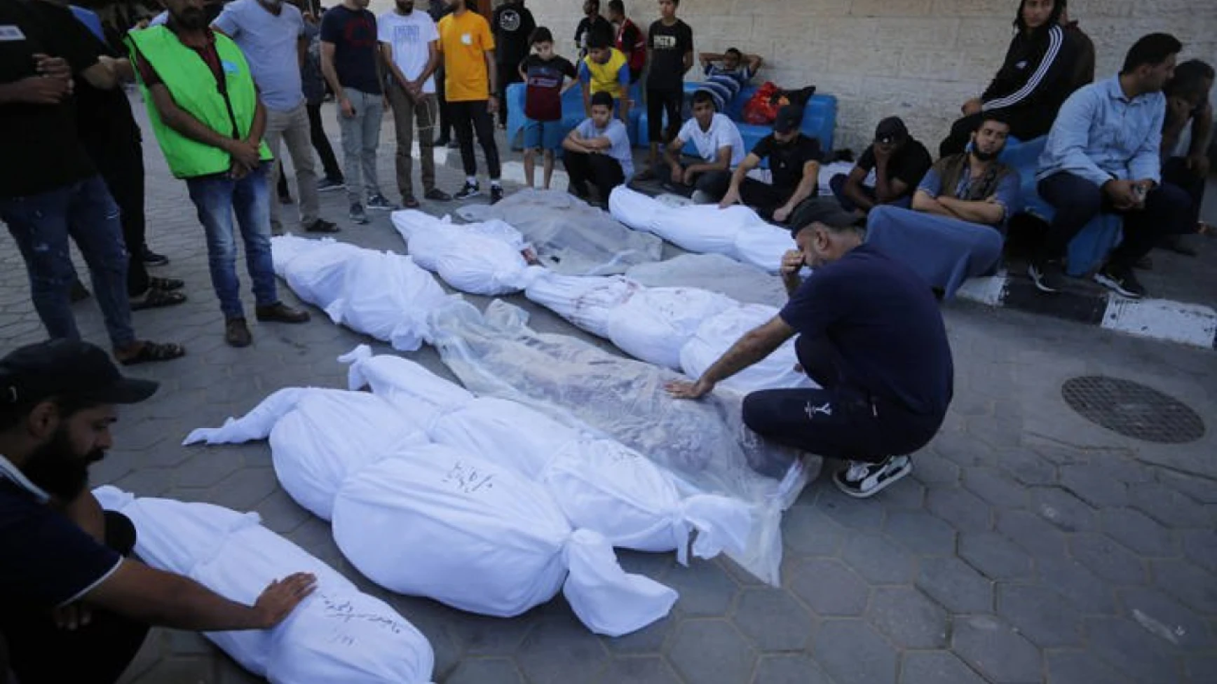 Gazze’de can kaybı 30 bin 410’a yükseldi