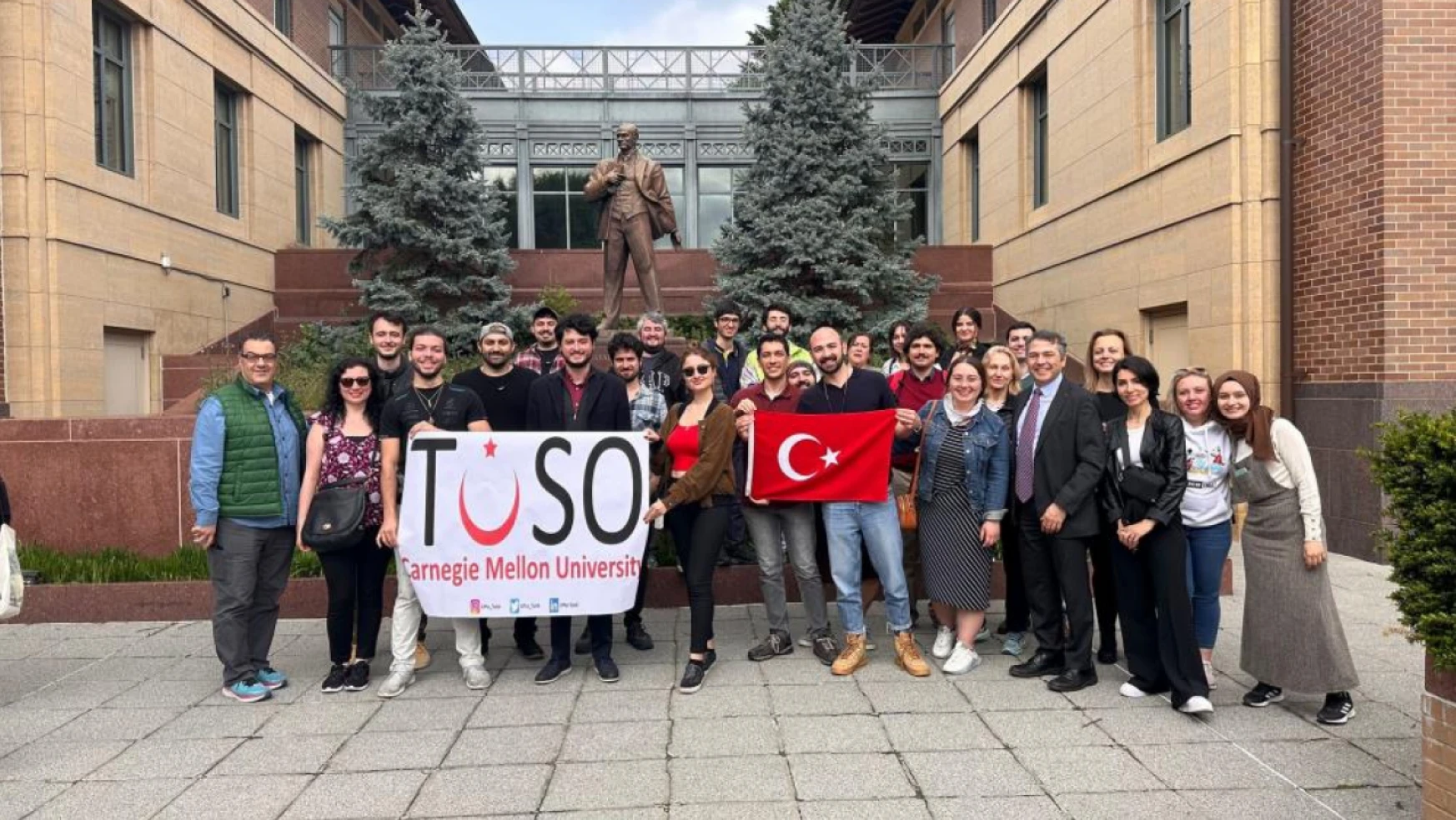 ABD'deki Türk öğrencilerden üniversite öğrencilerine oy kullanabilsin diye bilet kampanyası