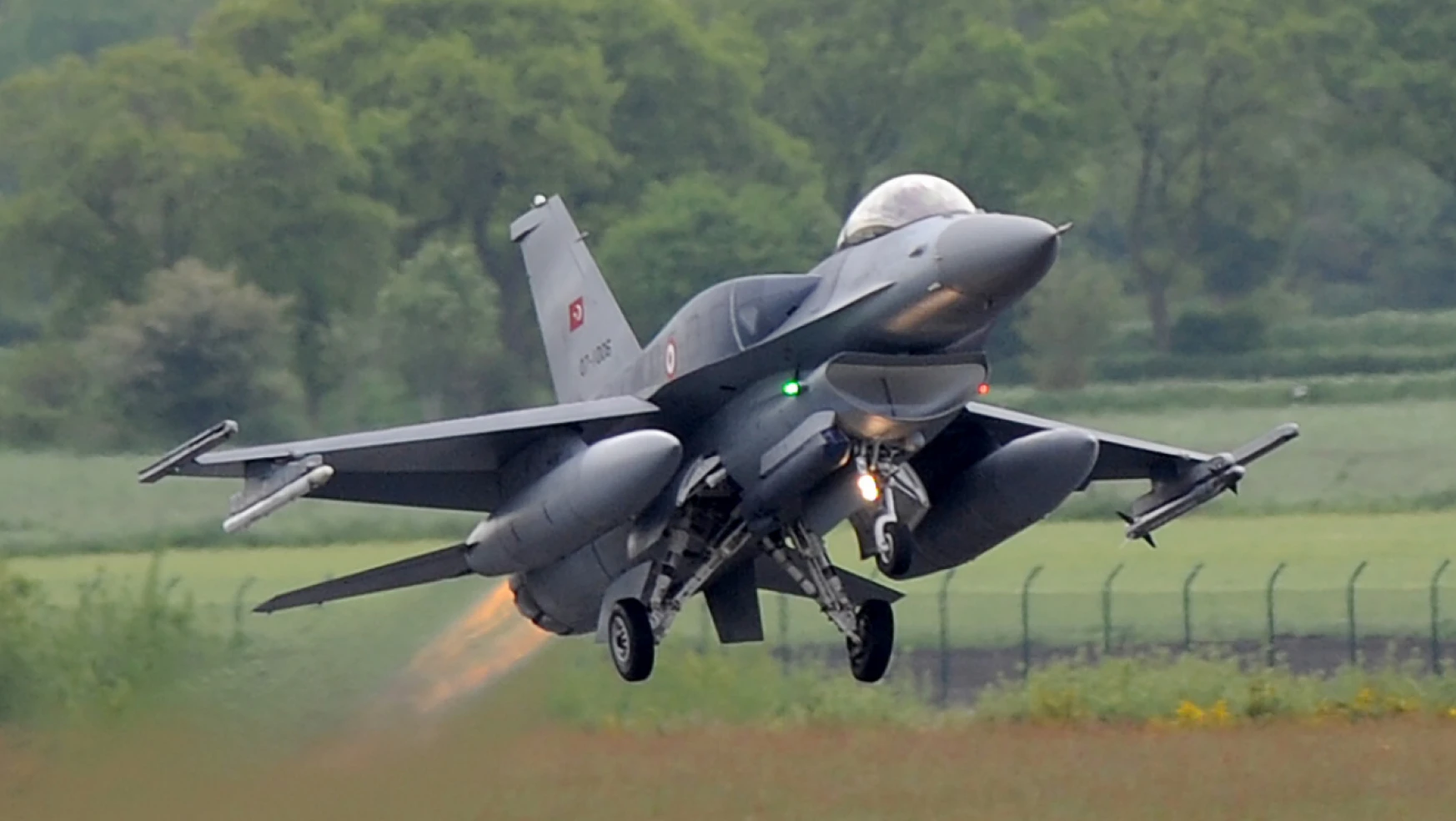 ABD Kongresi, Türkiye'nin F-16 savaş uçağı alım talebini onayladı