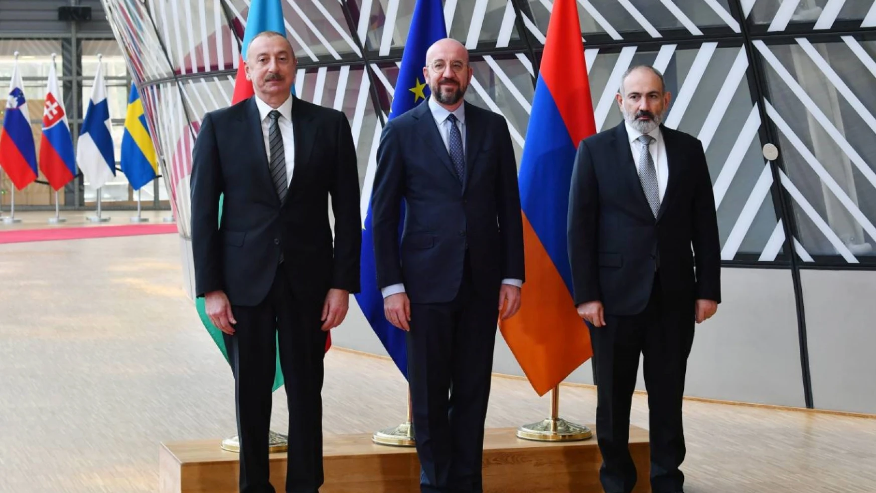 Aliyev, Michel ve Paşinyan'dan Brüksel'de üçlü zirve