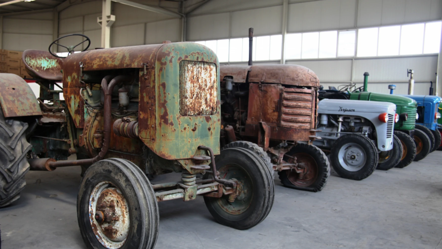 Antika traktör koleksiyonu yaptı, hedefi Traktör Müzesi