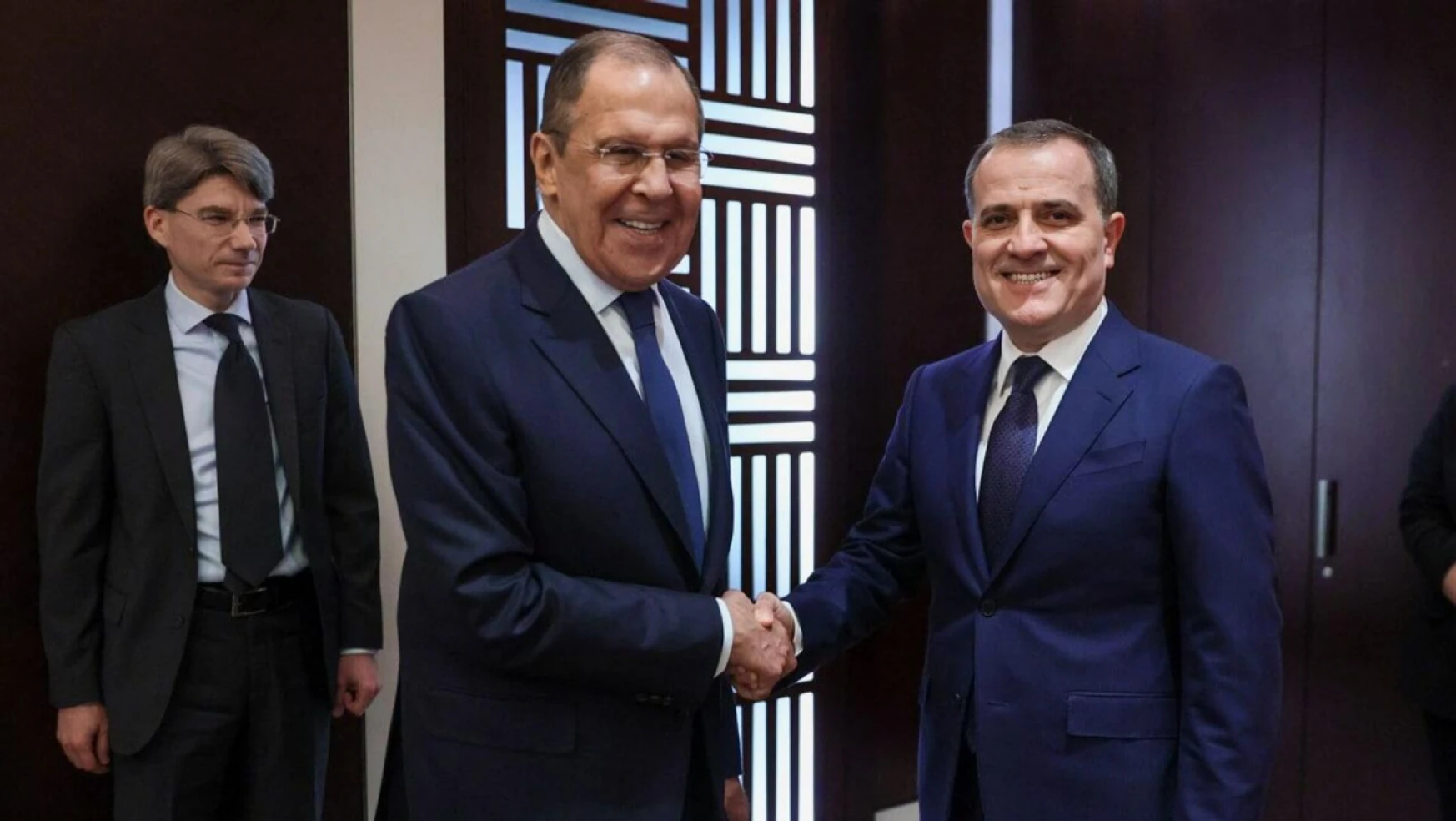 Azerbaycan Dışişleri Bakanı Bayramov ve Lavrov Moskova'da görüştü