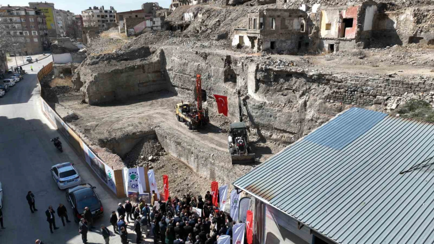 Bakan Özhaseki: Kale Projesi, Niğde'nin turizmden istifade etmesini sağlayacak