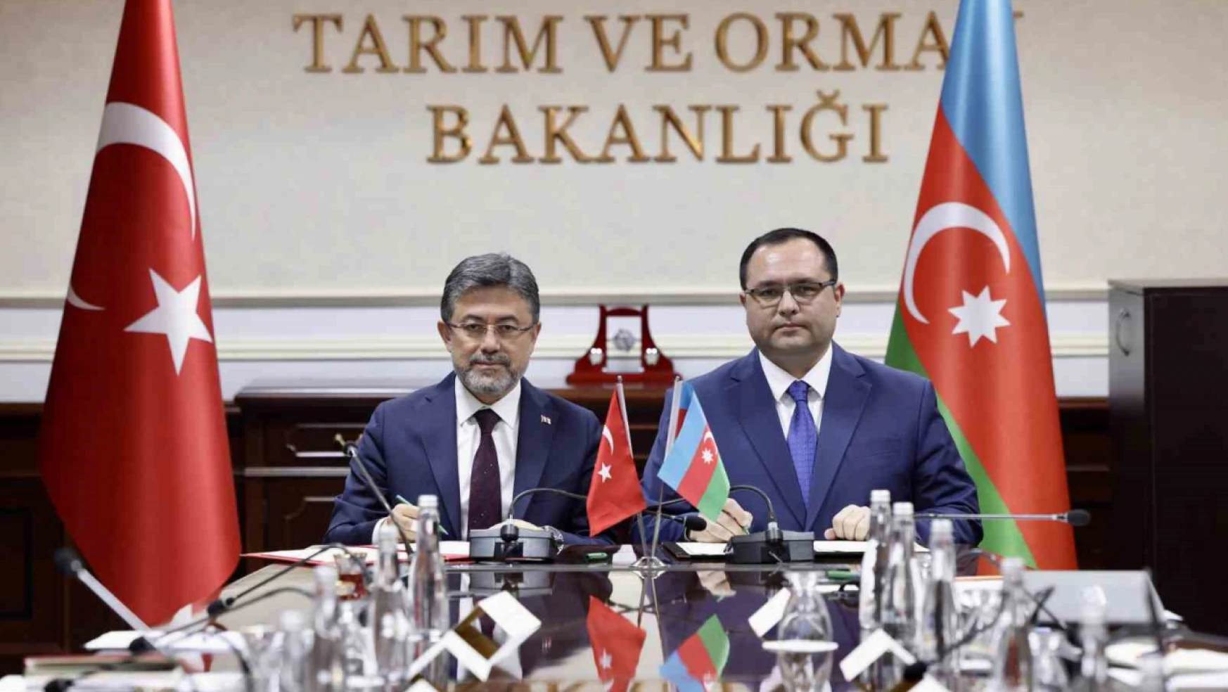 Bakan Yumaklı, Azerbaycan Tarım Bakanı Memmedov ile bir araya geldi
