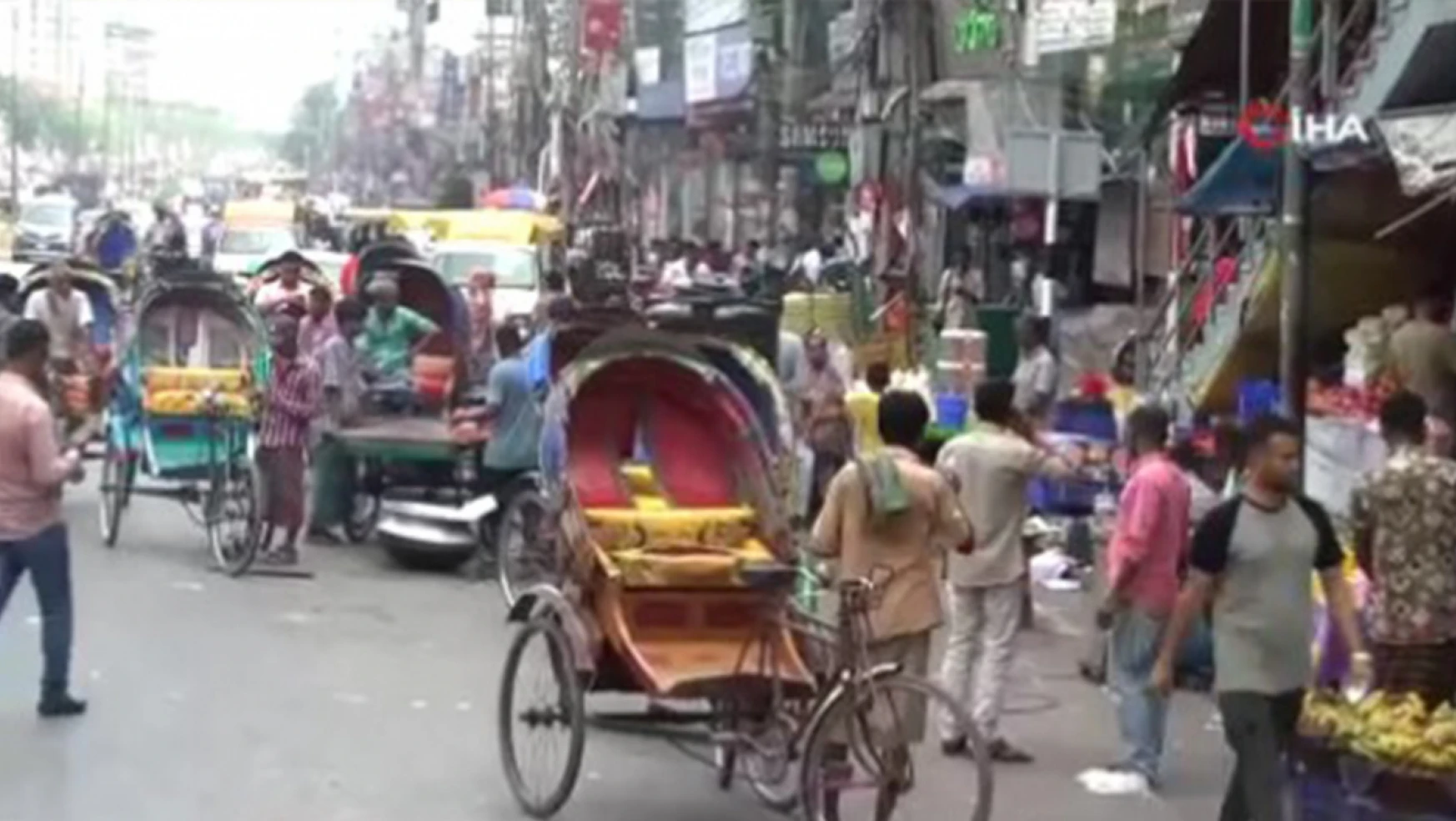 Bangladeş'te aşırı sıcaklar: 10 ölü