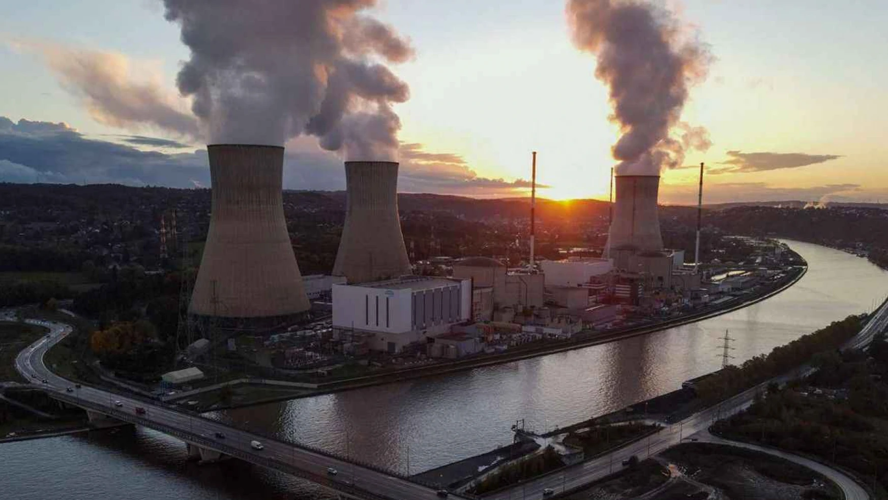 Belçika'dan nükleer santrallere 10 yıl uzatma kararı