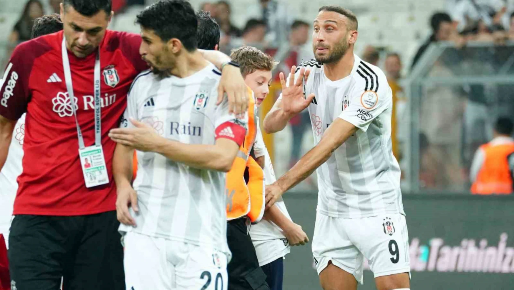 Cenk Tosun bu sezon Süper Lig'de ilk kez forma giydi