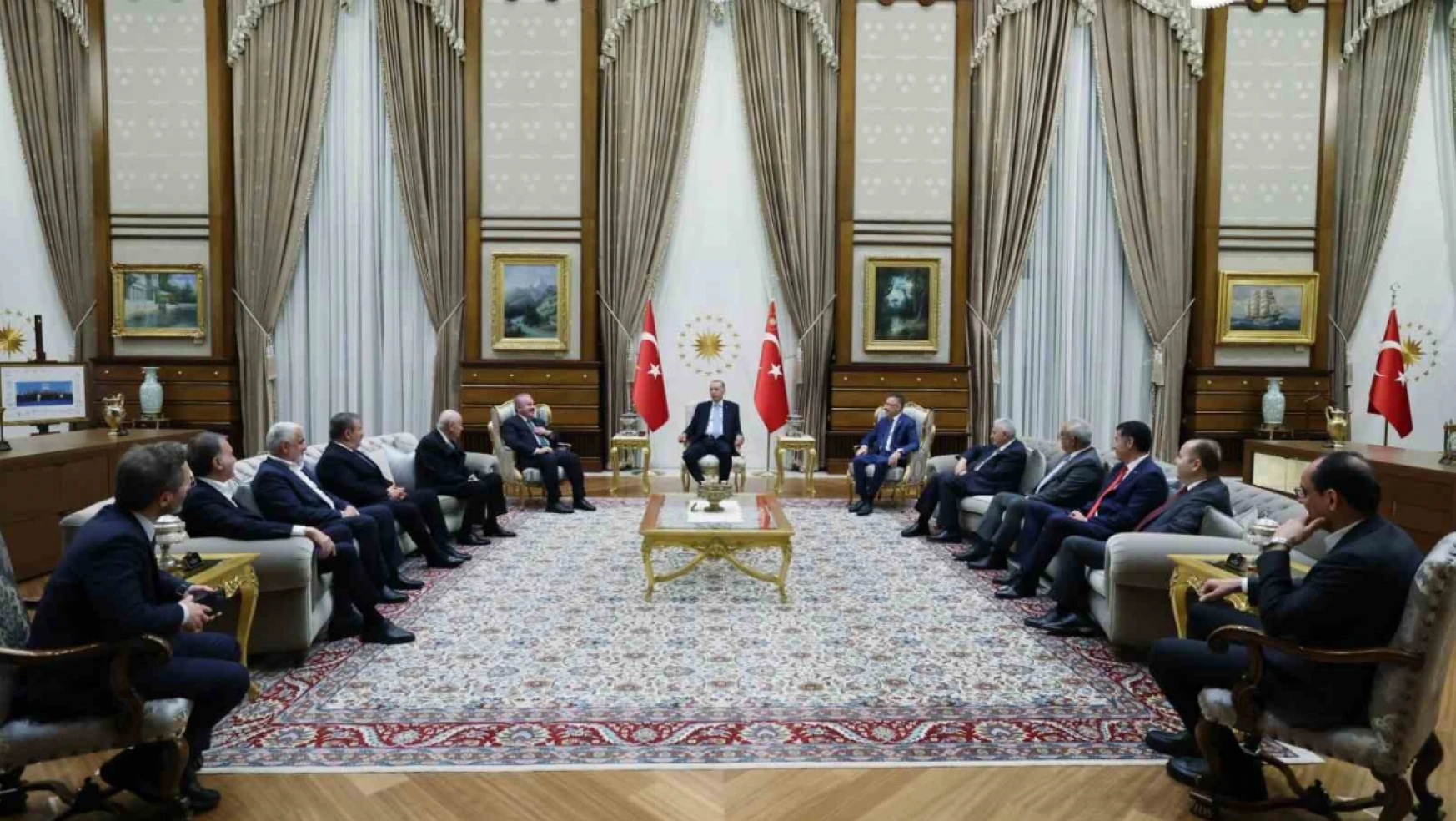 Cumhurbaşkanı Erdoğan, Şentop ile Cumhur İttifakı partilerinin genel başkanlarını kabul etti