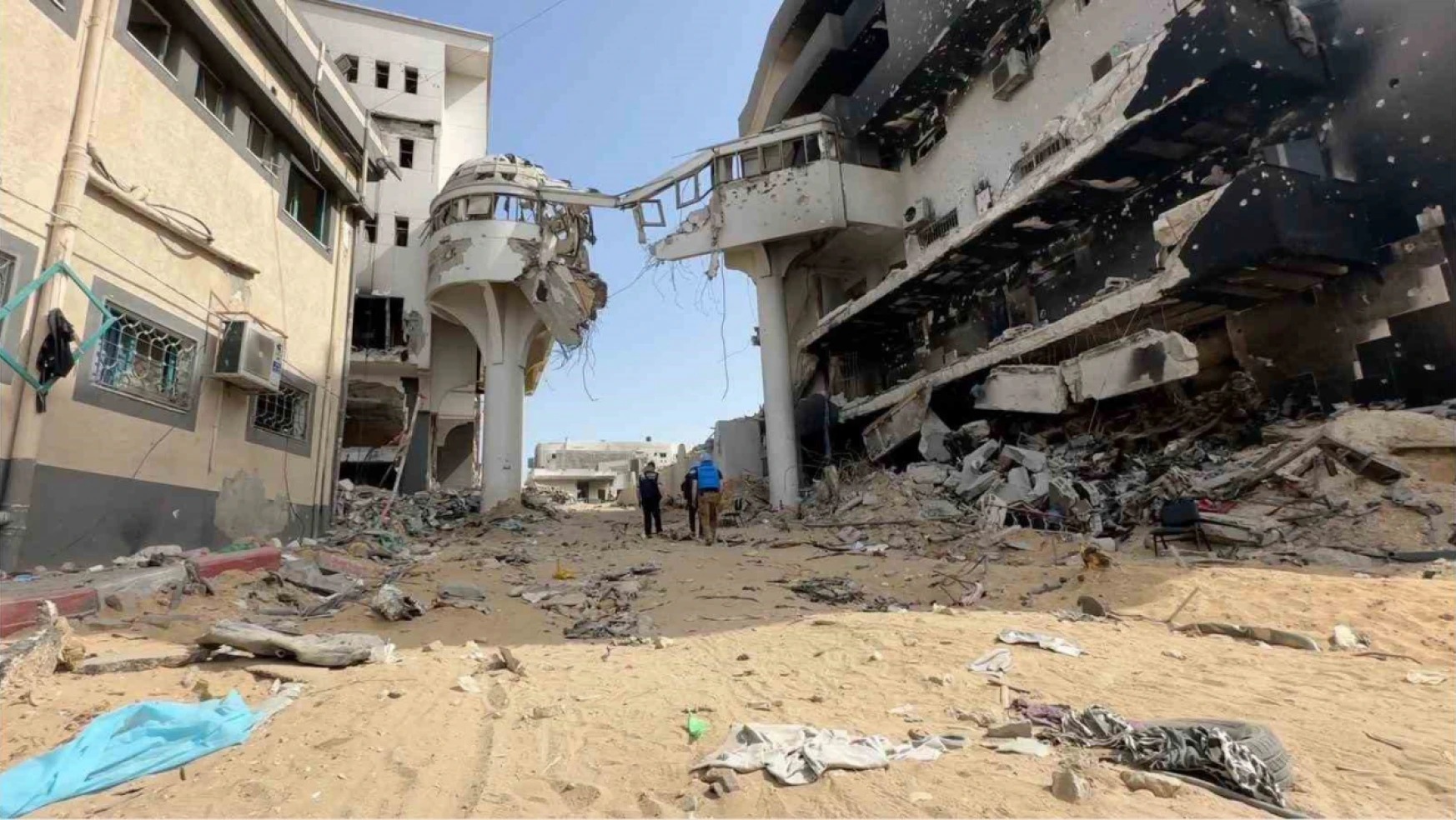 DSÖ ekibi, Şifa Hastanesi'ndeki yıkımı görüntüledi