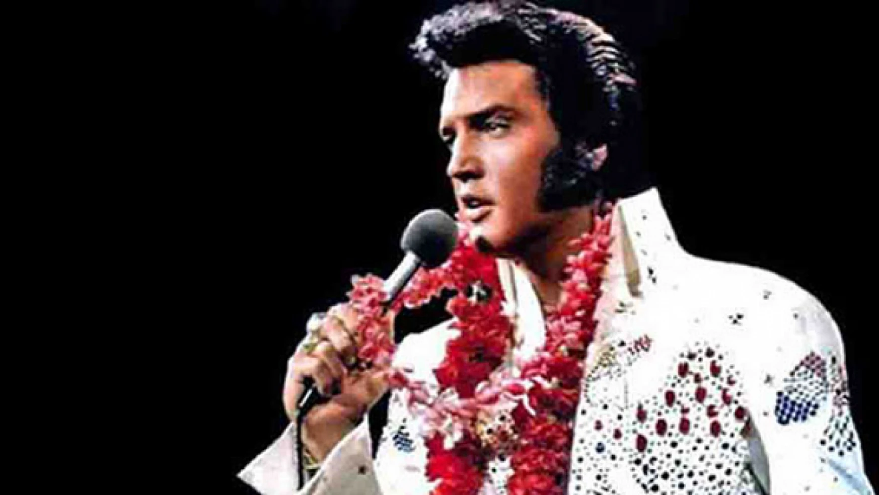 Elvis Presley'in tasarım ceketi 128 bin sterline satıldı