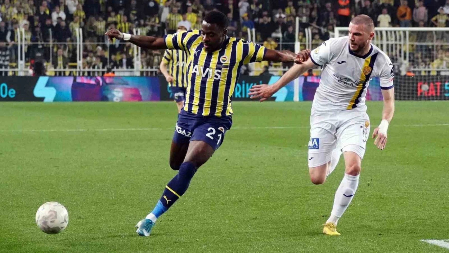 Fenerbahçe'ye Bright Osayi Samuel'den kötü haber