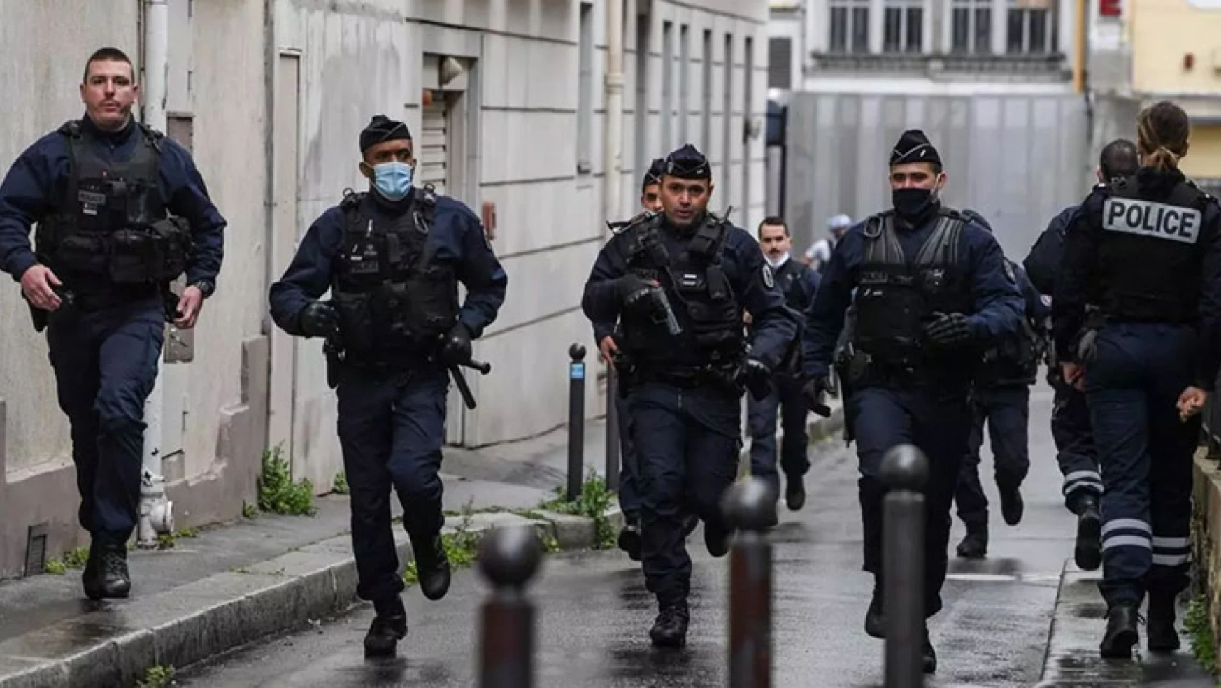 Fransa'da silahlı saldırı: 3 ölü