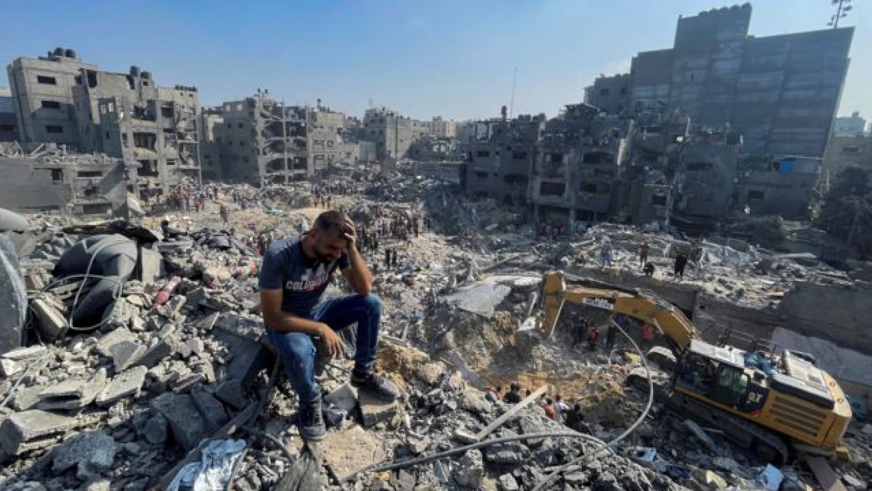 Gazze'de can kaybı 25 bin 700'e yükseldi