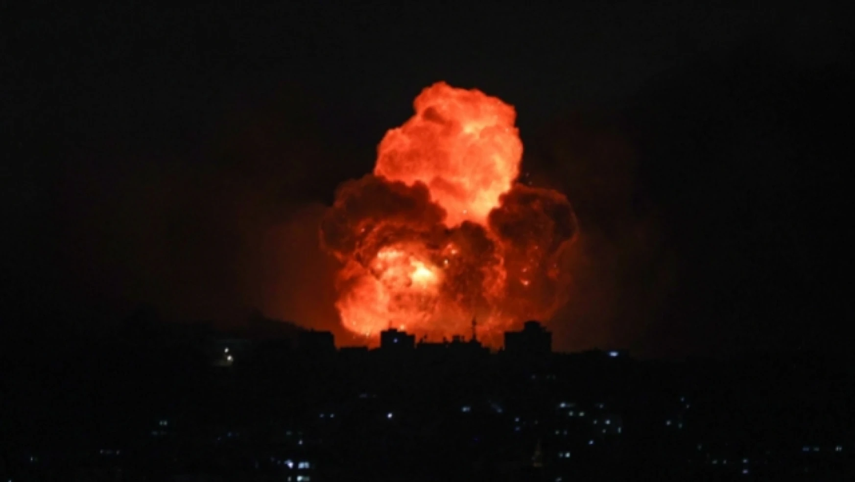 Gazze'de gece boyunca şiddetli çatışmalar yaşandı