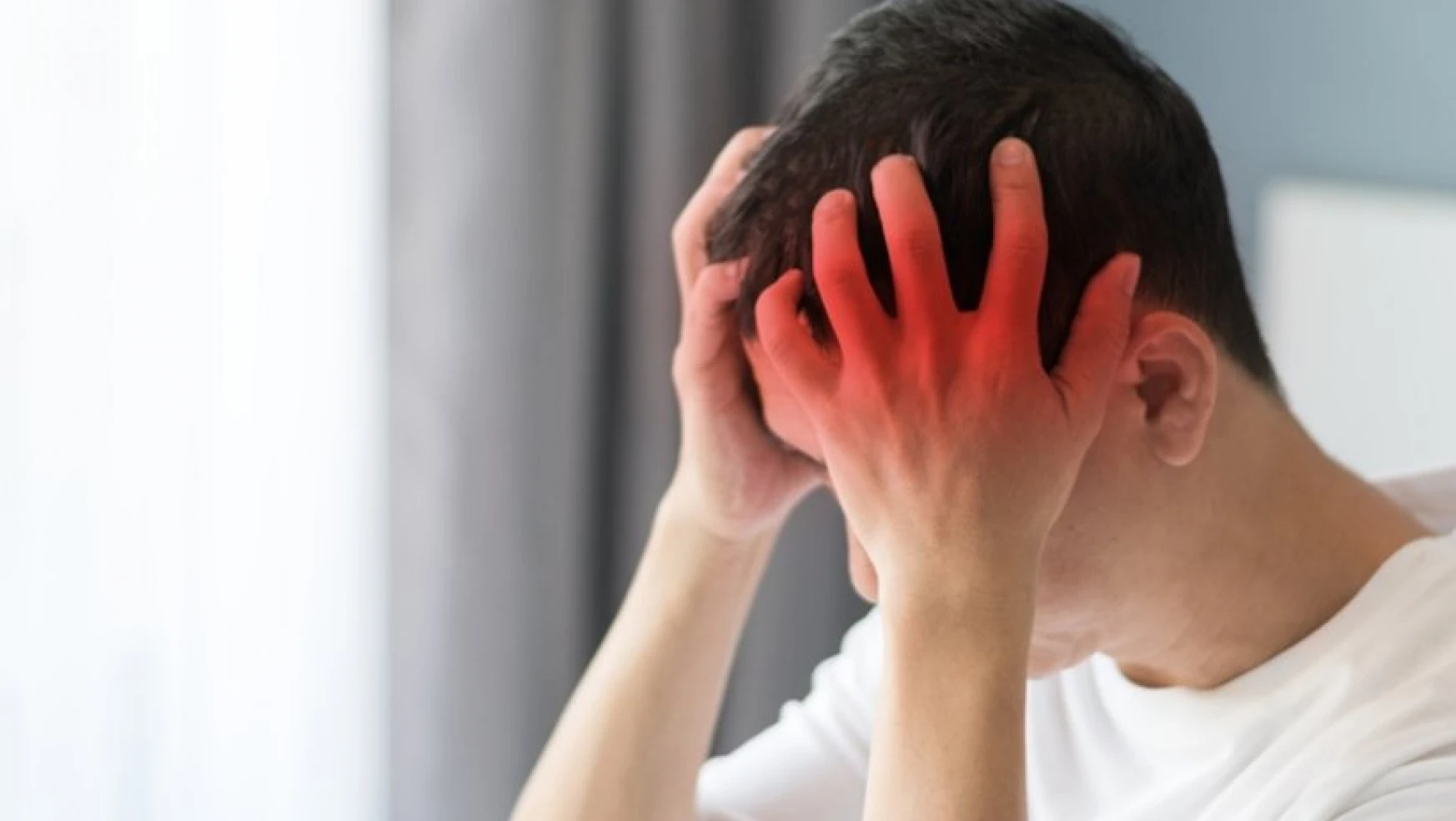 Geçmeyen baş ağrısı beyin tümörü işareti olabilir
