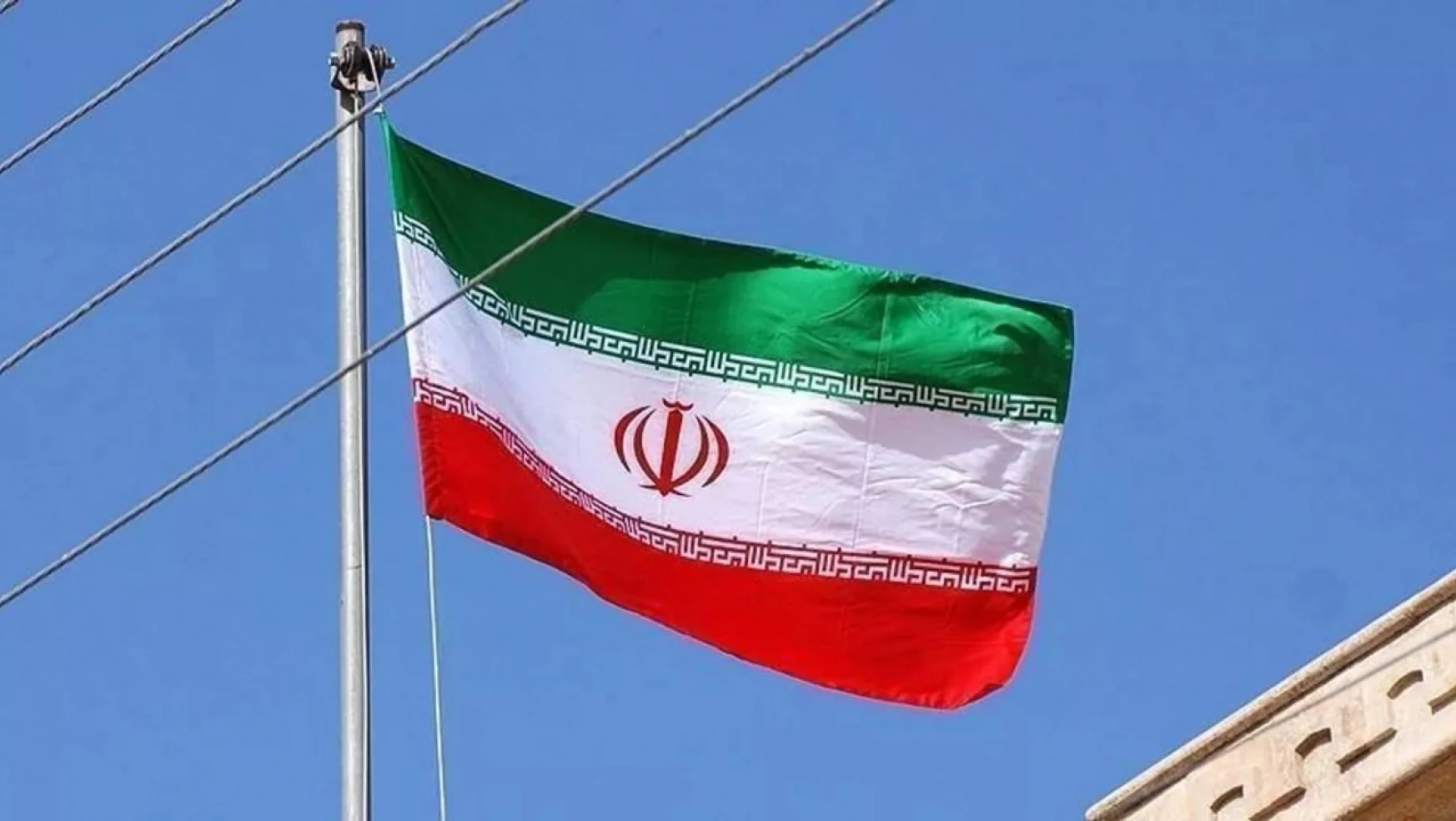 İran: İsrail, tehditlerine devam ederse nükleer programda değişikliğe gidebiliriz