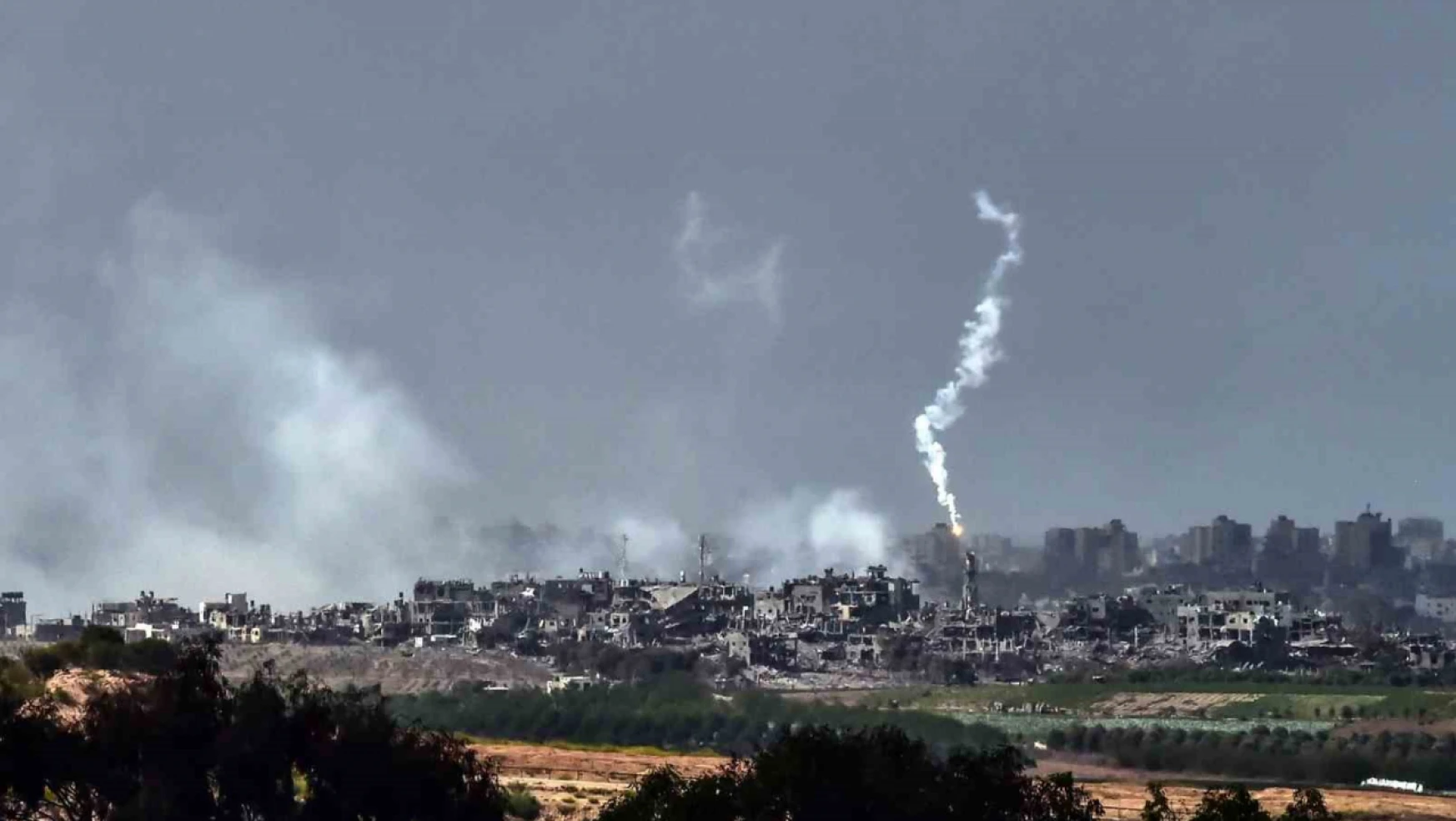 İsrail'in Beyt Hanun'a saldırıları devam ediyor